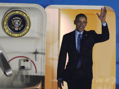 Барак Обама Японд ирлээ