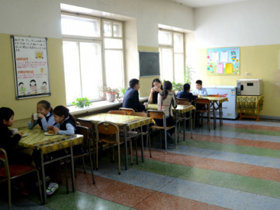 ЕБС-ийн цайны газруудаас нян илэрчээ