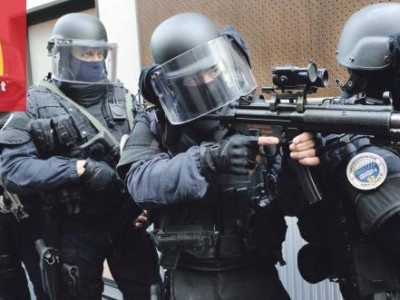  Дээрэм хийх гээд тусгайгийнхантай тулгарав