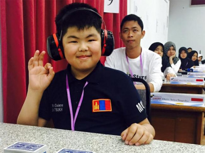 Монгол хүү оюун ухаанаараа дэлхийн дээд амжилтыг эвдэв 