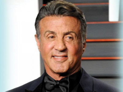 Сильвестр Сталлоне шүүхэд дуудагджээ