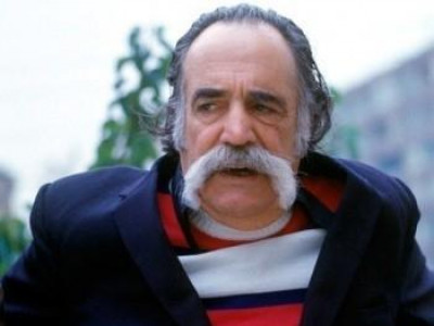  Ганган цагаантай учирсан тэр нэгэн зун (Өгүүллэг)