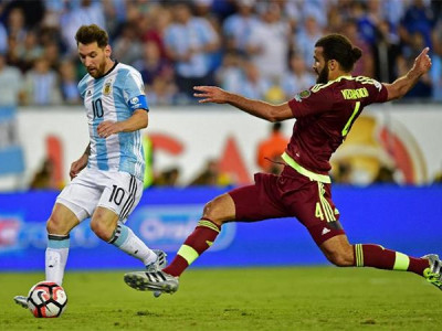 Месси Батистутатай эн зэрэгцлээ