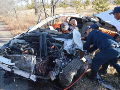 Амралтын өдрүүдэд зам тээврийн ноцтой ослууд гарчээ