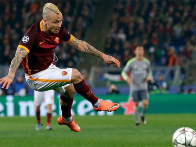 “Чэлси” Наингголаныг 35 саяар үнэлэв