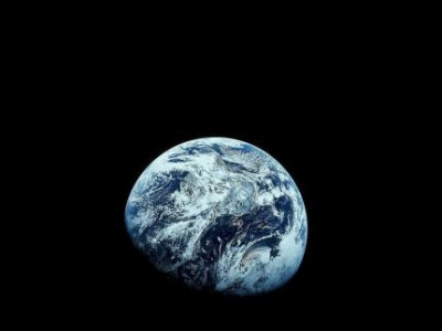 Дэлхийг хавтгай гэж боддог хүн бас байдаг юм байна