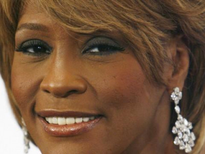 Уитни Хьюстоны эд зүйлийг 500 мянган доллараар арилжлаа