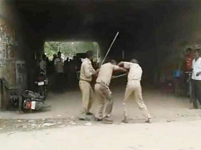 Авлигаа булаалдсан цагдаа нар нанчилдав