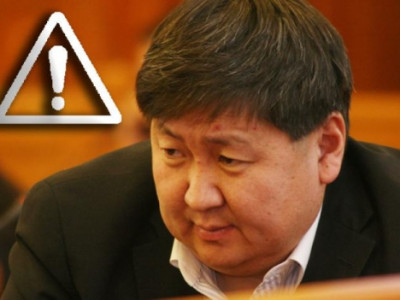 Бусдын гараар мөнгө тараалган төрийн хуулийг уландаа гишгэсэн Ч.Хүрэлбаатар ямар ч ял авсангүй