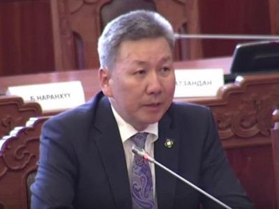 Лу.Болд: 1990 оны хувьсгал шиг гудамжинд гарч тэмцэж та нарыг “унагана шүү”