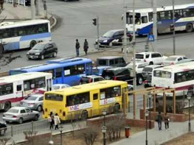 Үүлэрхэг. Бороо орно 21-23 градус дулаан байна