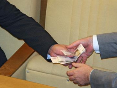 Цалингаа тануулсан “дарга нар” авлига авах уу