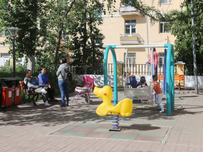 СБД-ийн хөрөнгө оруулалтаар 14 дүгээр цэцэрлэгийн гадна талбайг тохижуулав