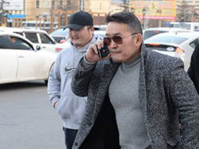 Женко ирлээ…