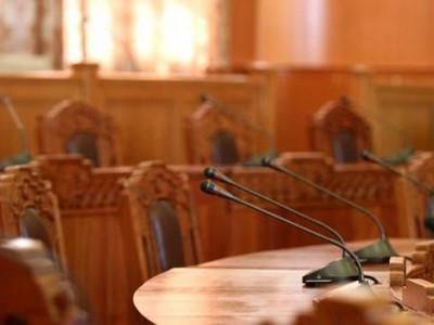  Гишүүд сонгуульд яваад хуралдах завгүй байна