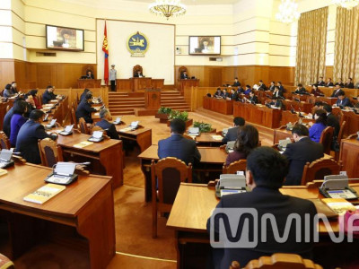 Автоматаар кноп дардаг гишүүдтэй болжээ