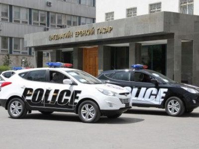 12 настай зээ хүү өвөөгийнхөө амь насанд хүрлээ