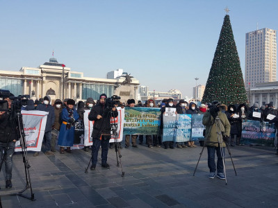 Утааны эсрэг жагсаал эхэллээ 