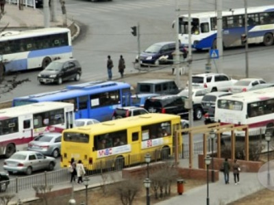 Үйлчилгээнд явж байсан автобусны жолооч амиа алджээ 