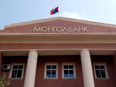 Иргэд хадгаламжаа төгрөгт хөрвүүлж байна гэв 