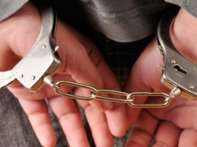 Гэмт хэрэгтэнийг айлд нуугдаж байхад нь баривчилжээ
