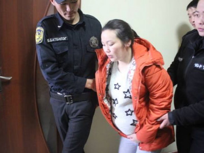 Г.Маралмаа цагдаагийн албан хаагчид хүчиндүүлсэн гэв