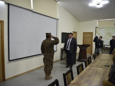 ХОРООДЫН ЗАСАГ ДАРГА НАРЫН ЦЭРГИЙН БЭЛТГЭЛ СУРГАЛТЫН ЯВЦТАЙ ТАНИЛЦАВ