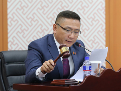 Ц.Сандуйг огцруулах бичиг өргөн барилаа