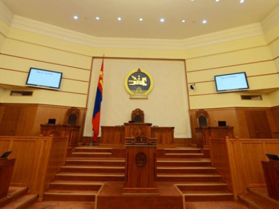 Ээлжит бус чуулганыг яаралтай хуралдуулахыг шаардав