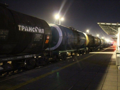 Түүхий нефьтийн тээвэрлэлт валютын урсгалыг нэмэгдүүлжээ
