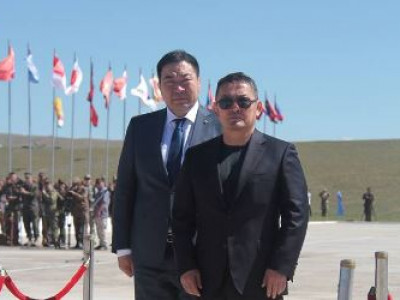 Хэдэн цэрэг эрийн амиар “туг тахиж” байж Батлан хамгаалах салбарыг хариуцлагатай болгох вэ?