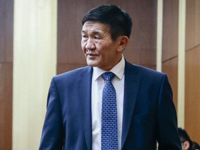 Энэ сайд “Эрдэнэт үйлдвэр-ийн төлөө ганц ч цамцаа урсангүй