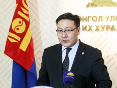 Ж.Батзандан: 500, 600-хан мянган төгрөгөөр сайн эмч, багш нарыг ажиллуулах боломжгүй