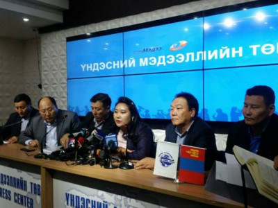 “Улстөрчид 3-хан хувийн хүүтэй зээл авч, цааш нь 100 хувийн хүүтэй болгон зээлдүүлж байна” 