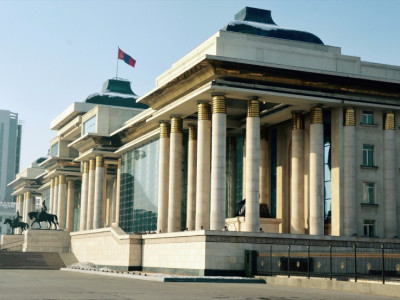 Тусгай сангуудыг татан буулгая
