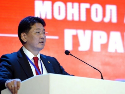 У.Хүрэлсүх: Та УИХ-ын даргын ажлаа өг, би Ерөнхий Сайдын ажлаа өгье