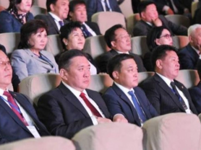 Төр засгийн эрхэнд заларсан МАН-ын хувь тавилан