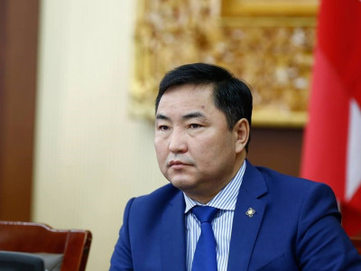 Дахин нэг УИХ-ын гишүүн хүчингийн хэрэгт холбогджээ гэх мэдээлэлд Б.Пүрэвдорж гишүүн ийнхүү хариулт өглөө