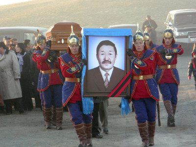  Б.Дансал: Ахын цогцсыг авчрахаас 2 хоногийн өмнө задлан хийсэн гэсэн комиссын дүгнэлт гарсан