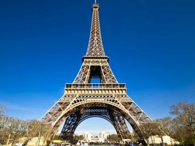 Эйфелийн цамхагийн 130 жилийн ойг тэмдэглэв