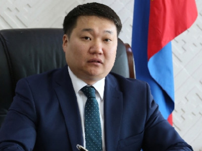 Тэрбумын үл хөдлөхтэй Гаалийн Ерөнхий газрын дарга Б.Асралт