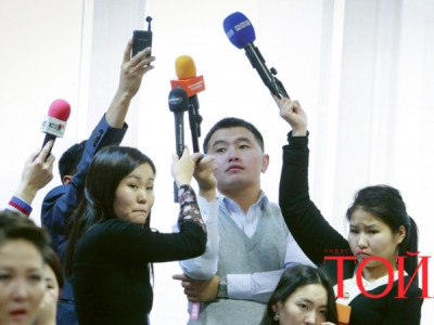 Таалагдсаныг нь бичвэл сайн сэтгүүлч, эс таалагдсаныг бичвэл худалдагдсан сэтгүүлч