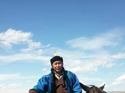СТА, жүжигчин Д.Дэлгэрсайхан: Үзэгчдийг инээлгэхэд ухаан хэрэгтэй