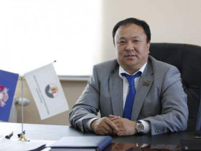 Танилц: “ТОСК” ТӨҮГ-ын ерөнхий захирал асан А.Гантулгын төсвийн мөнгөөр тансагласан байдал