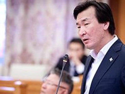 С.Ганбаатар: Төрд хулгайч үүрлэж, Үндсэн хууль тэдний “баянбүрд” болчихоод байна