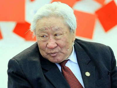 Д.Бямбасүрэн: Сангийн сайд аа, гоншгонох хэрэггүй, мэргэжлийн бай