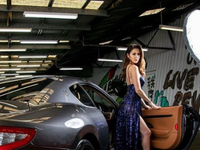“Miss Auto D’Elligance 2019” миссийн тэмцээнд түрүүлсэн Д.Шүрэнцэцэгийн гэрэл зургаас