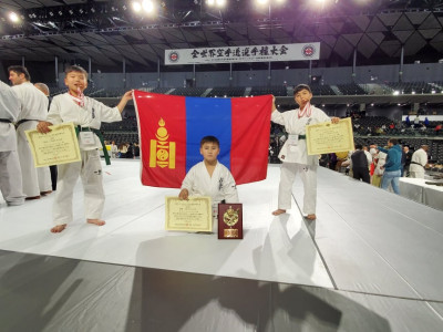 “World Elite  Karate Championships” тэмцээнээс Н.Нэмүн алт, Н.Нэгүн, О.Одбаяр нар хүрэл медаль хүртлээ