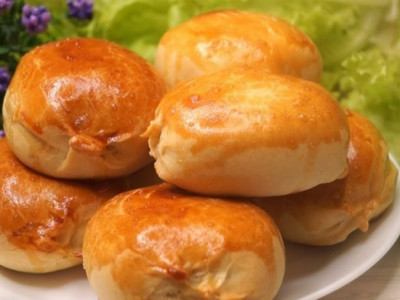 Төмстэй пирошки хийх арга