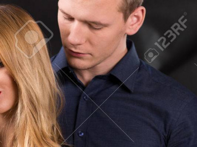 Энийг нөхөр ч уншиж байгаа, миний зөв үү, буруу юу